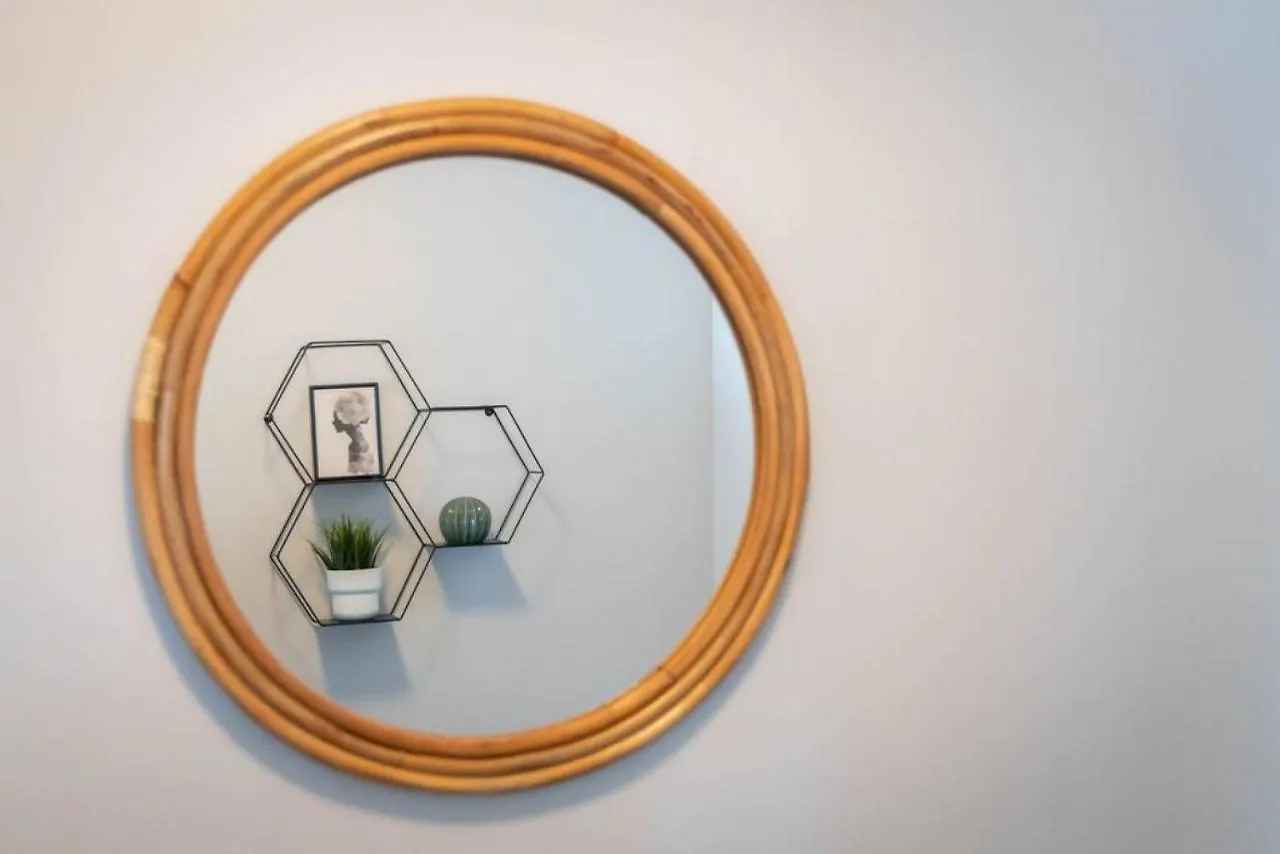 Work From Home With Parking Wifi And Cn Tower View トロント