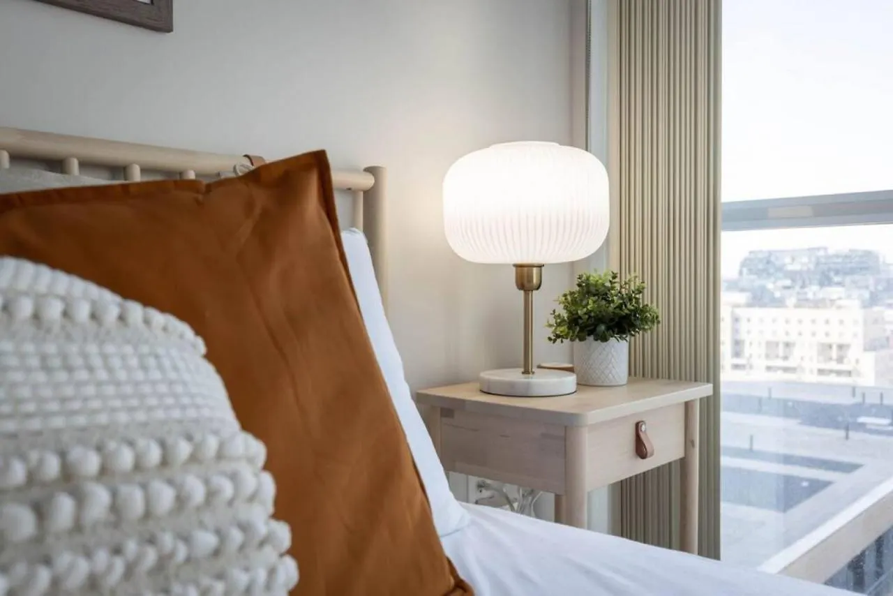 Work From Home With Parking Wifi And Cn Tower View トロント